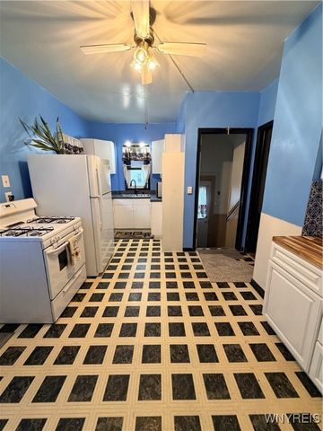 1852 Niagara Avenue, Niagara Falls, NY 14305