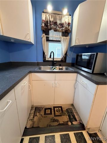 1852 Niagara Avenue, Niagara Falls, NY 14305