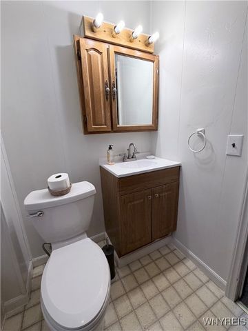 1852 Niagara Avenue, Niagara Falls, NY 14305