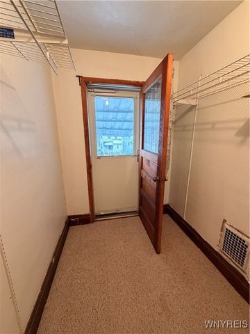 1852 Niagara Avenue, Niagara Falls, NY 14305