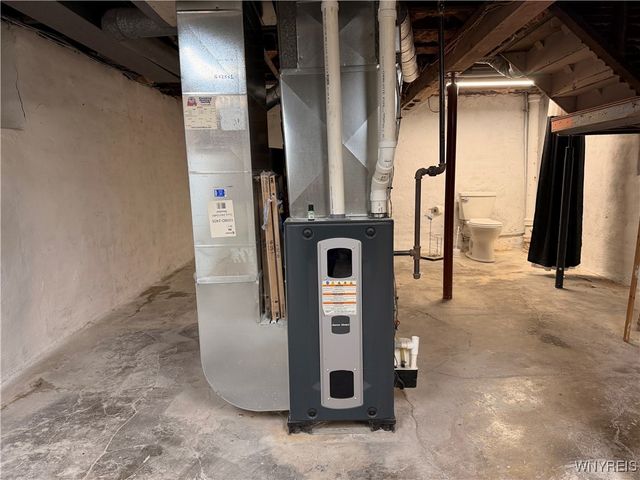 1852 Niagara Avenue, Niagara Falls, NY 14305