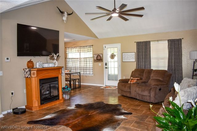 1108 N Bermuda Drive, Stigler, OK 74462