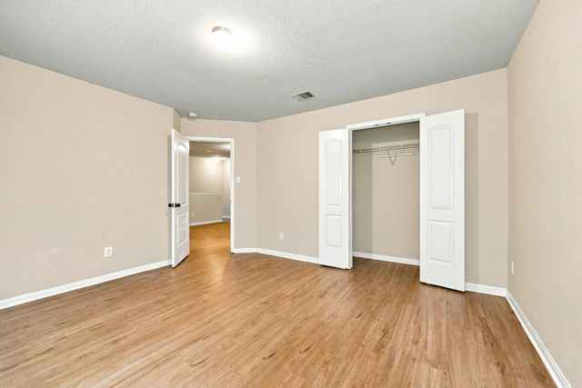 5827 Golden Cove Road, Cove, TX 77523