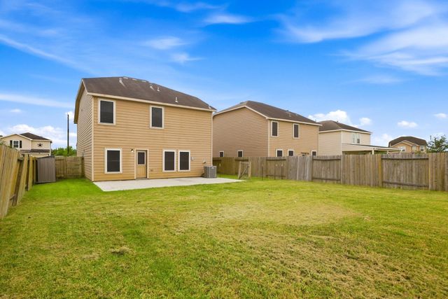 5827 Golden Cove Road, Cove, TX 77523