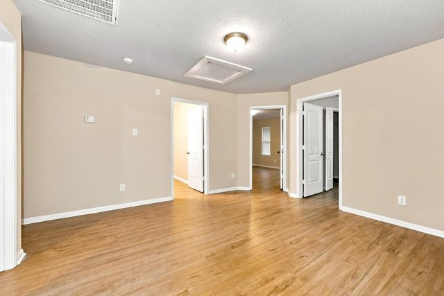 5827 Golden Cove Road, Cove, TX 77523