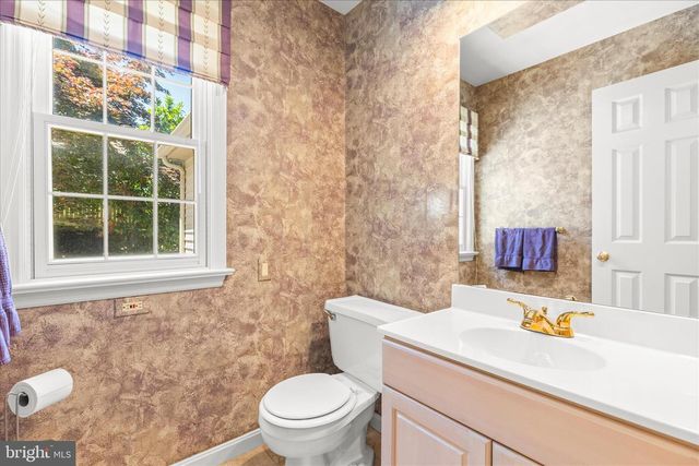 660 WOODSIDE RD, York, PA 17406