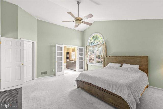 660 WOODSIDE RD, York, PA 17406