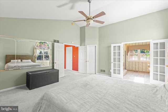 660 WOODSIDE RD, York, PA 17406