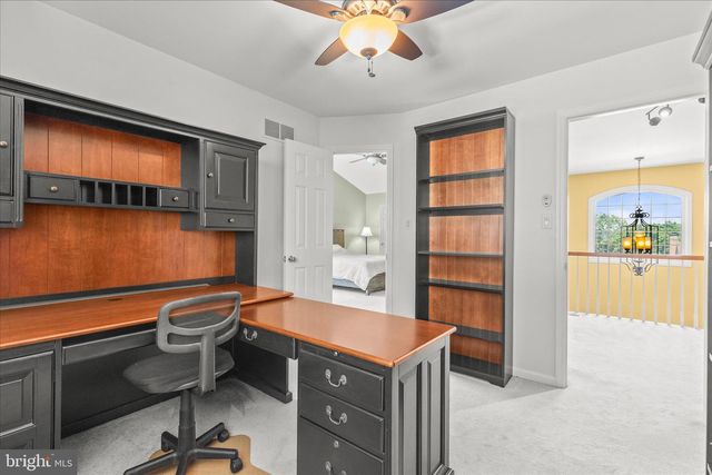 660 WOODSIDE RD, York, PA 17406