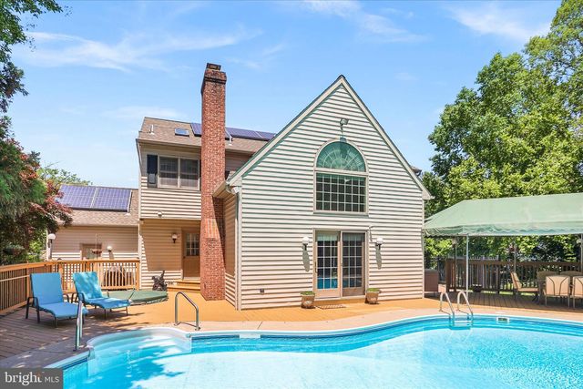 660 WOODSIDE RD, York, PA 17406