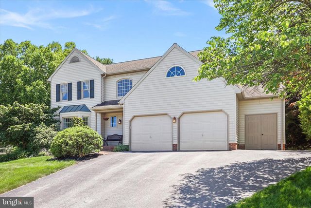 660 WOODSIDE RD, York, PA 17406