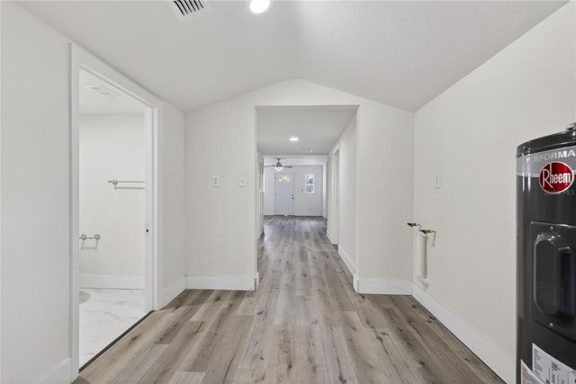 8711 N BOULEVARD ST, Tampa, FL 33604