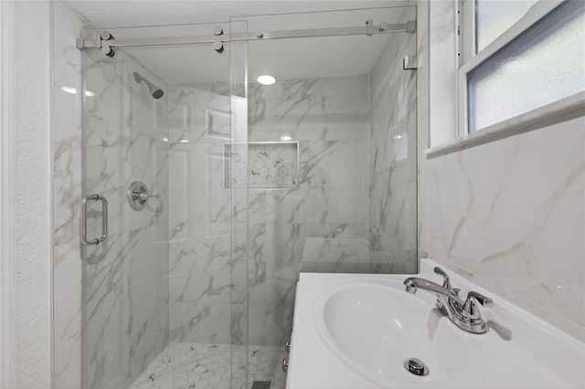 8711 N BOULEVARD ST, Tampa, FL 33604