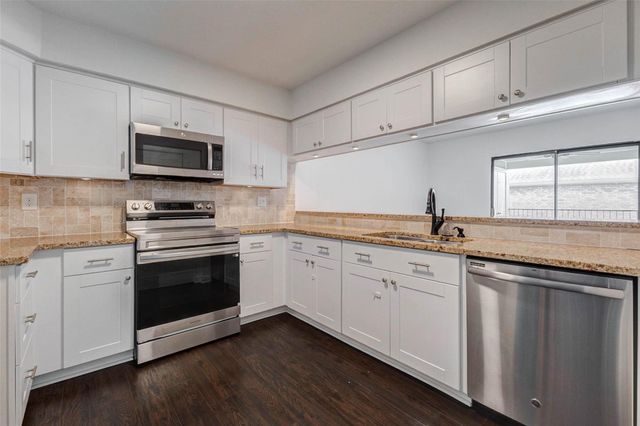 8100 Cambridge Street 114, Houston, TX 77054