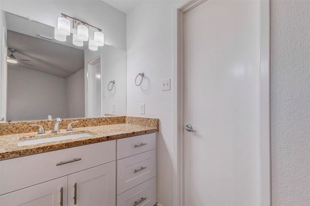 8100 Cambridge Street 114, Houston, TX 77054