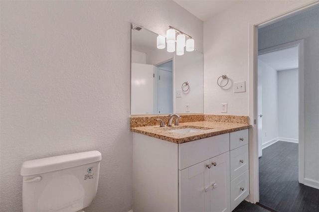8100 Cambridge Street 114, Houston, TX 77054