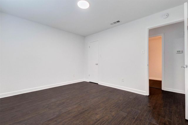 8100 Cambridge Street 114, Houston, TX 77054