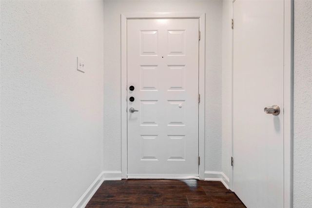 8100 Cambridge Street 114, Houston, TX 77054