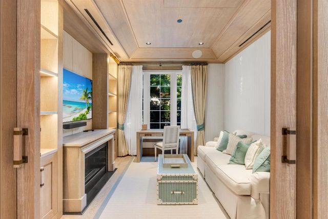 238 Phipps, Palm Beach, FL 33480