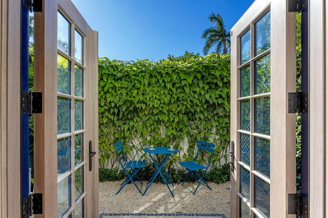 238 Phipps, Palm Beach, FL 33480