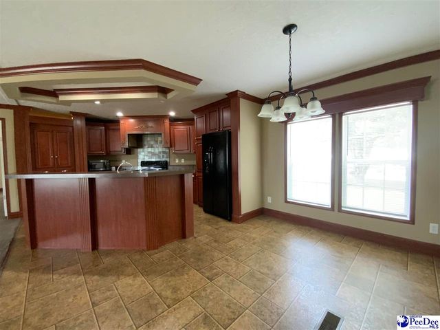 202 Walters St, Mccoll, SC 29570