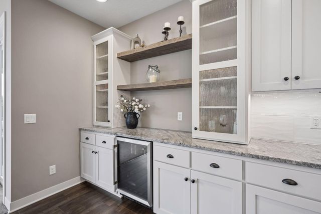 25398 Mardale Drive, Rogers, MN 55374