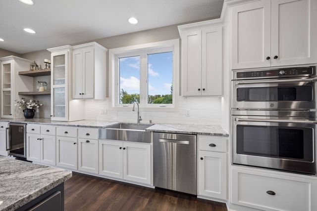 25398 Mardale Drive, Rogers, MN 55374