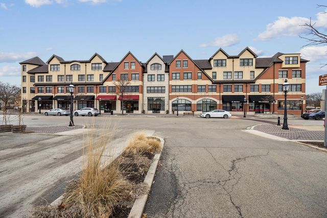 10 E Burlington Street 2B, Riverside, IL 60546