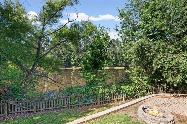 2275 Worthington Drive, Powder Springs, GA 30127