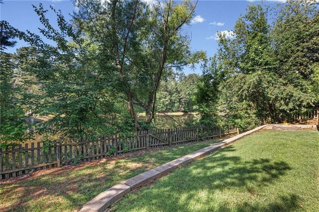 2275 Worthington Drive, Powder Springs, GA 30127