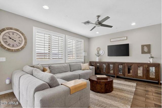 2419 W GLORIA Lane, Phoenix, AZ 85085