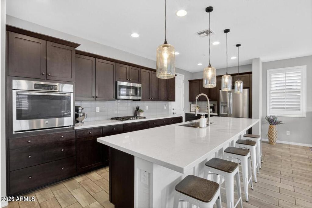 2419 W GLORIA Lane, Phoenix, AZ 85085
