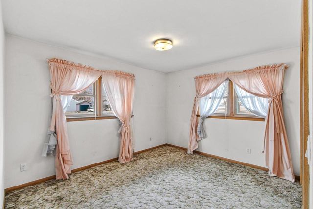 1104 Woodman Road, Janesville, WI 53545