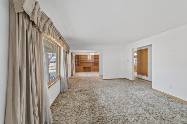 1104 Woodman Road, Janesville, WI 53545