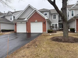 274 Sheffield Drive 274, Schaumburg, IL 60194