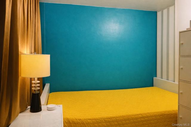 8616 60th Avenue 5P, Elmhurst, NY 11373