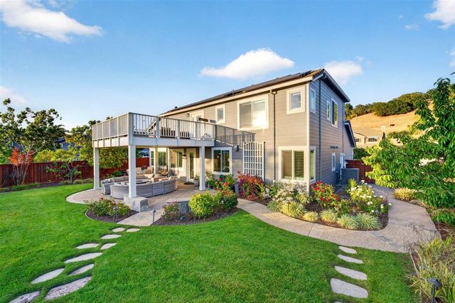 7016 Heartland Way, San Jose, CA 95135