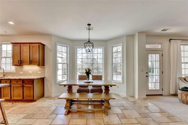 5932 Peacock Lane, Hoschton, GA 30548