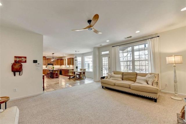 5932 Peacock Lane, Hoschton, GA 30548