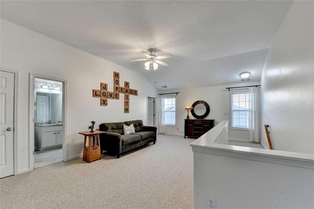 5932 Peacock Lane, Hoschton, GA 30548