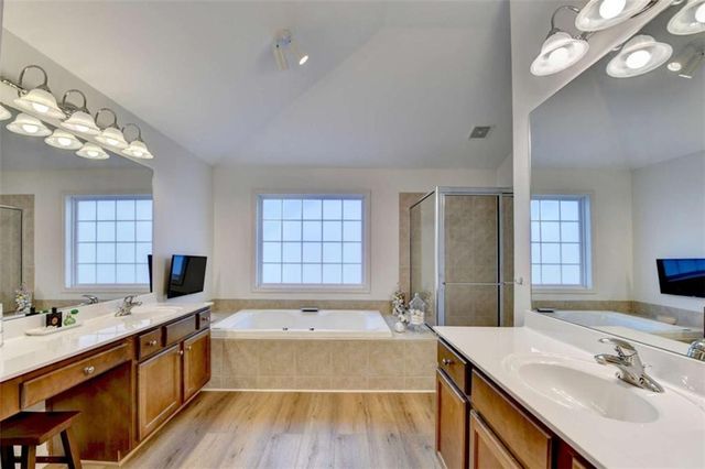 5932 Peacock Lane, Hoschton, GA 30548