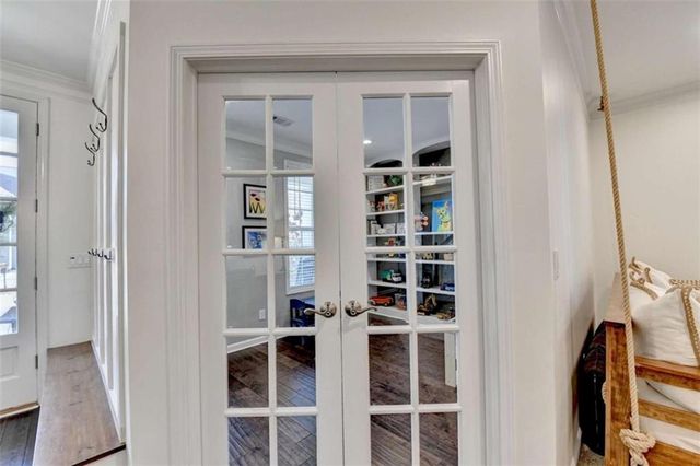 5932 Peacock Lane, Hoschton, GA 30548