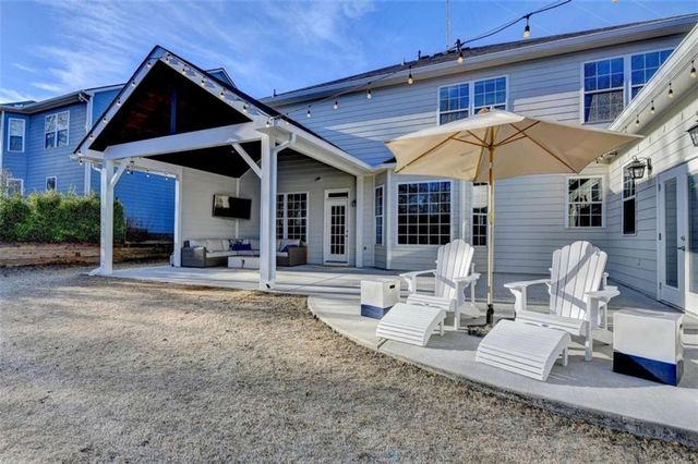 5932 Peacock Lane, Hoschton, GA 30548