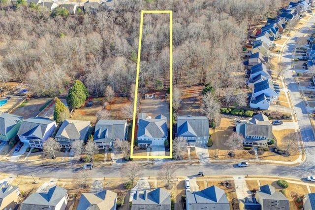 5932 Peacock Lane, Hoschton, GA 30548