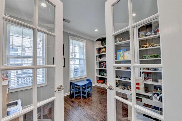 5932 Peacock Lane, Hoschton, GA 30548