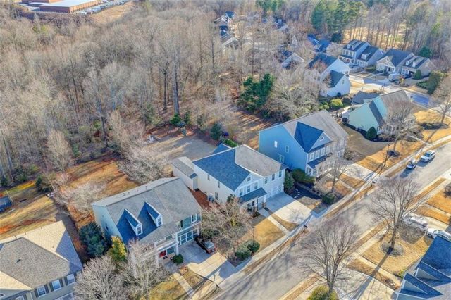 5932 Peacock Lane, Hoschton, GA 30548