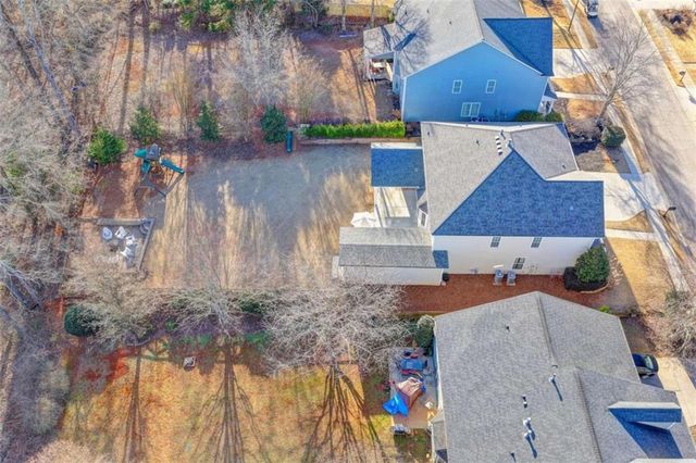 5932 Peacock Lane, Hoschton, GA 30548