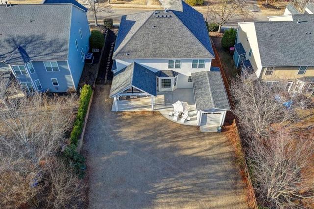 5932 Peacock Lane, Hoschton, GA 30548