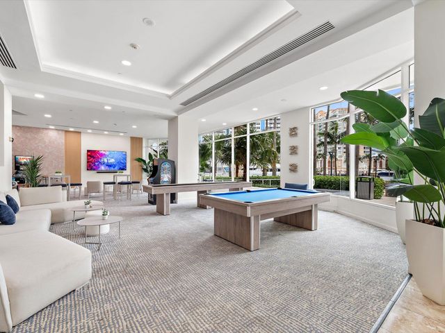 2670 E Sunrise Boulevard 703, Fort Lauderdale, FL 33304