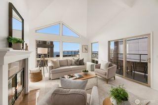 522 W Mercer Place #401, Seattle, WA 98119